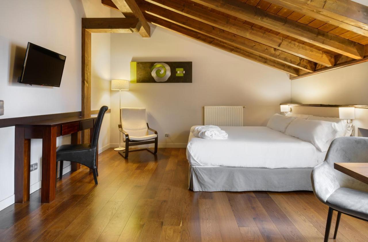 Hotel Rural Iribarnia Lantz Ngoại thất bức ảnh